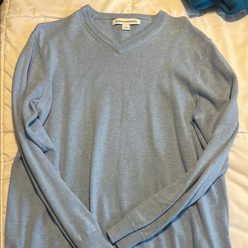 Men's Blue Sweater